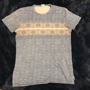 Hollister t shirt